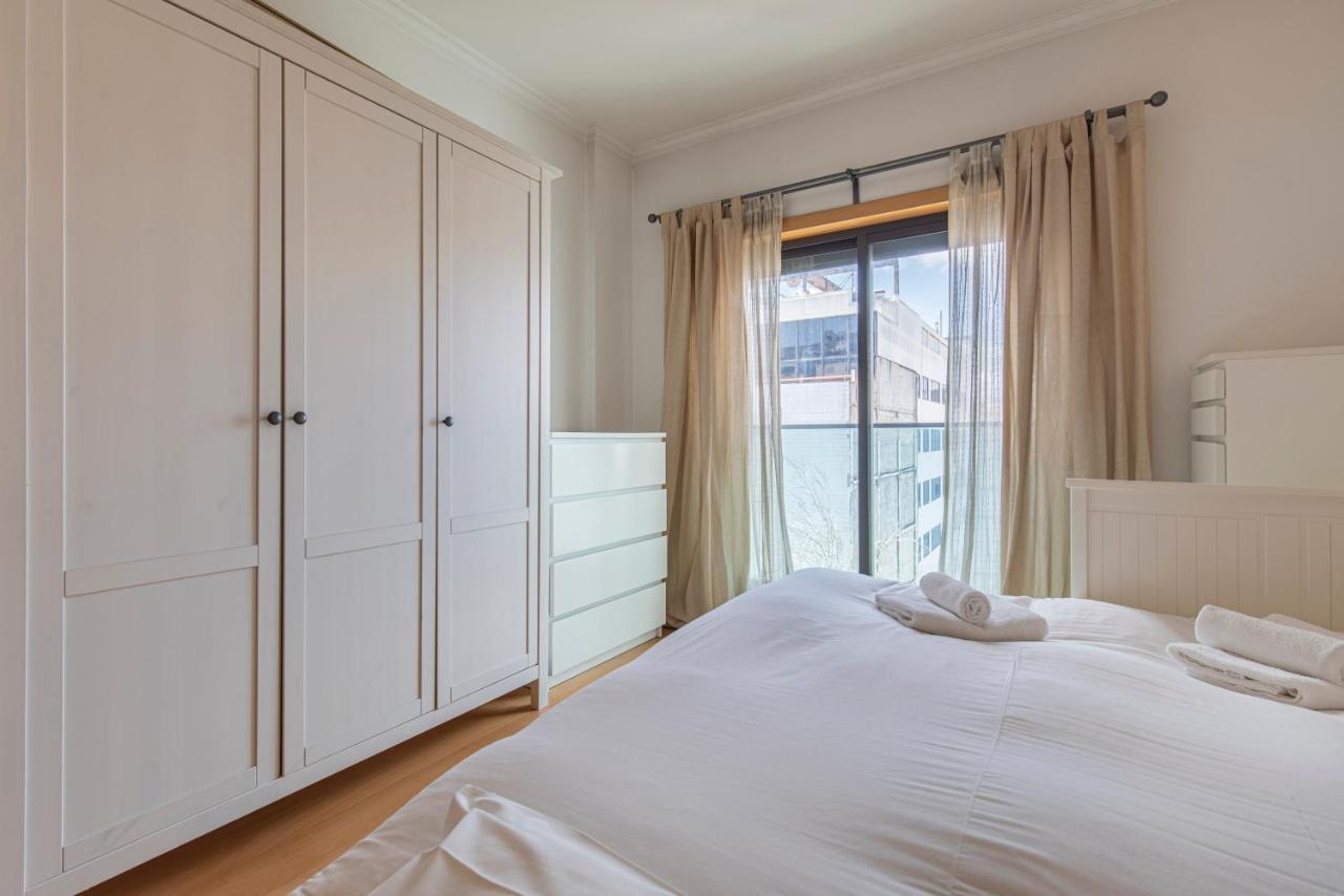 Lovelystay - Modern Apartment In Anjos リスボン エクステリア 写真